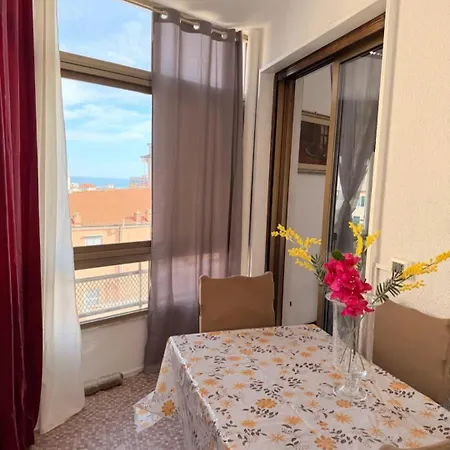 Hub Apartment *